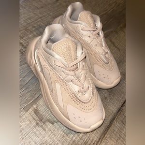 Adidas toddler tennis shoes